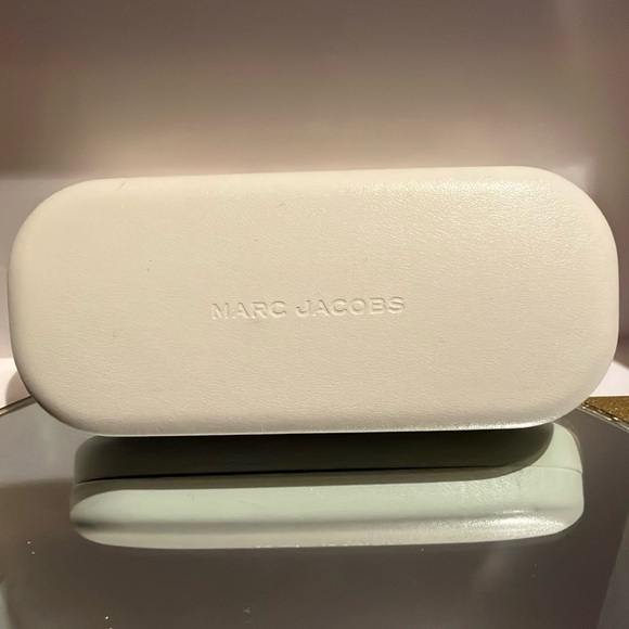 NWOT Marc Jacobs Sunglasses 321/S with Case